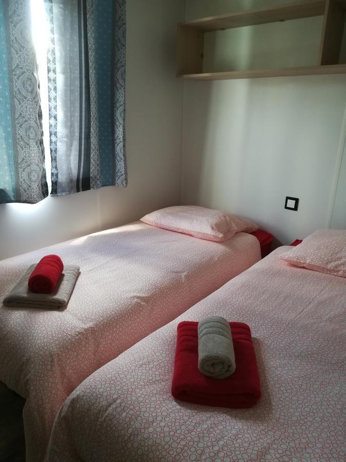 Camping Loisirs Des Groux Mousseaux-sur-Seine 외부 사진